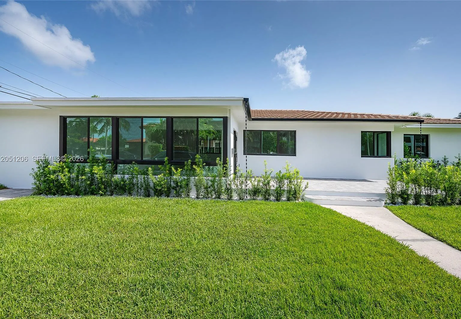 4 bed, 2.5 bath, 2047 sqft, $9,848 — Photo 1