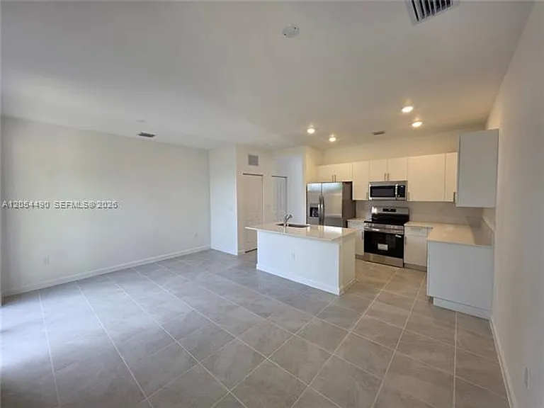 13847 SW 261st St #Townhouse 13847 — Photo 14