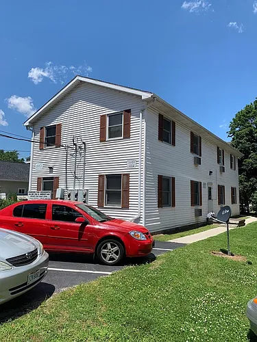 310 E Merry St Photo 1
