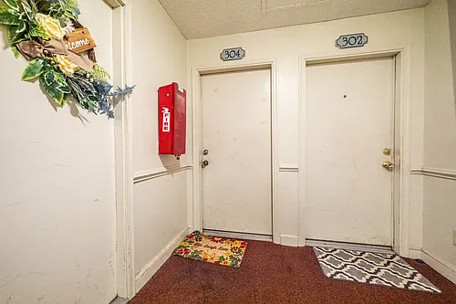 1320 Park Glen Dr #304 Photo 1