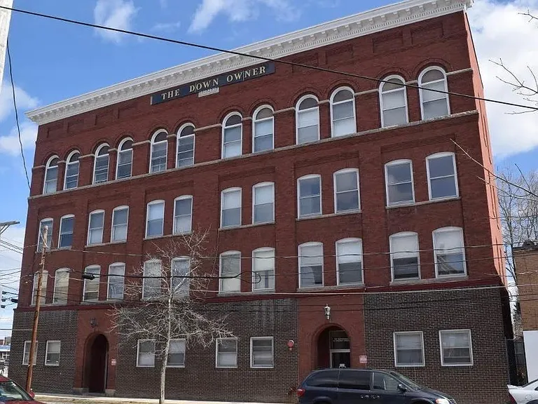 32 Chestnut St #25 — Photo 1
