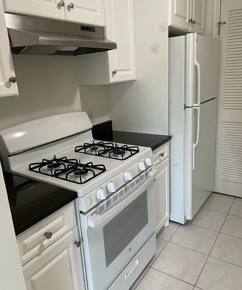 2184 Edwin Ave #2184 — Photo 5