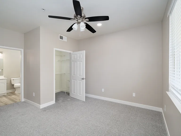 Donner - 2BR, 2BA 1,058SF