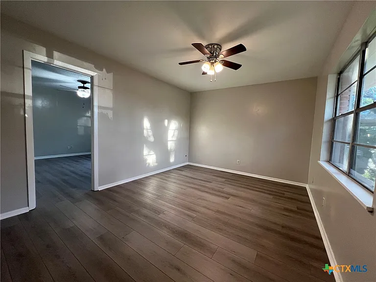 4612 Camellia St — Photo 16