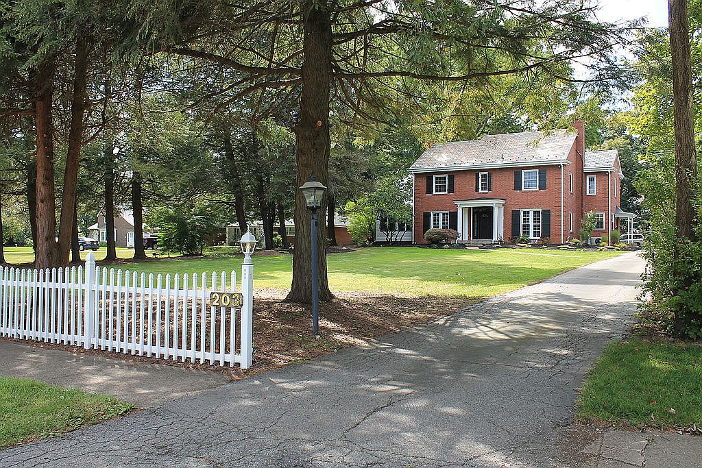 203 Darlington Rd, Beaver Falls, PA 15010 Zillow