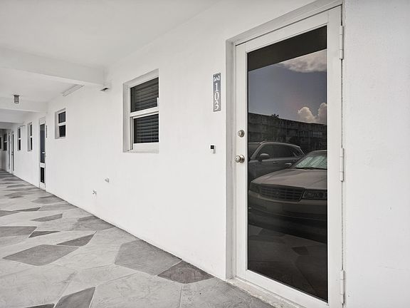 3rd image of 1536 SE 15th Court #103