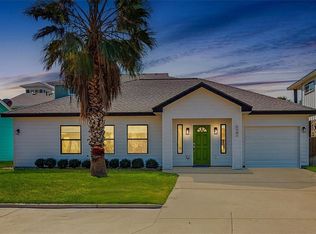 622 Sandy Ln, Port Aransas, TX 78373