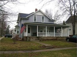 210 W McConnell St, Saint Johns, MI