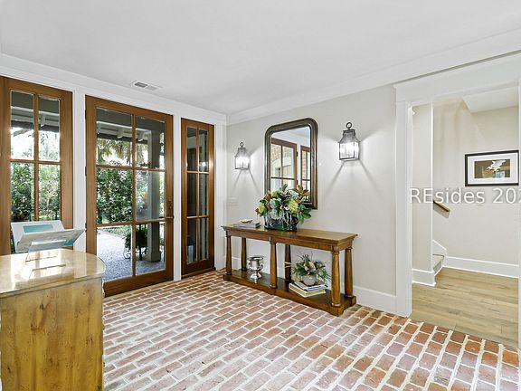 2nd image of 18 High Hope Way