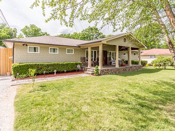 2nd image of 701 Shady Dr