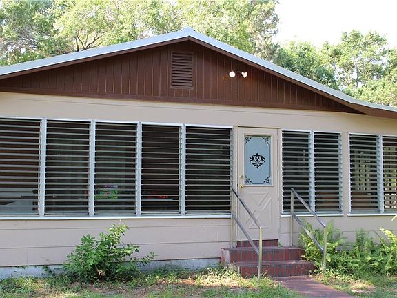 3rd image of 4922 18th St E