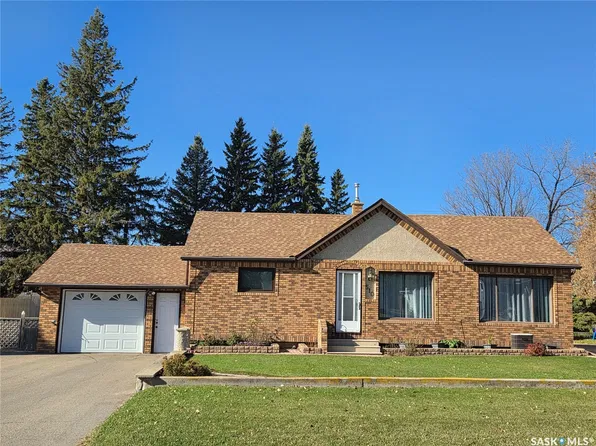 510 Lake Street, Esterhazy, SK S0A 0X0