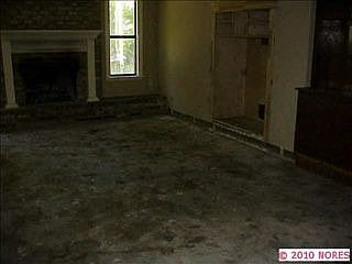 2nd image of 611 E 133rd Pl