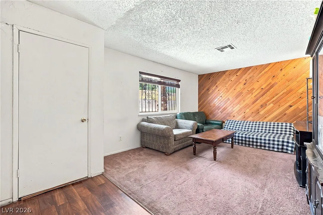 2 bed, 2.0 bath, 1022 sqft, $1,400 — Photo 2