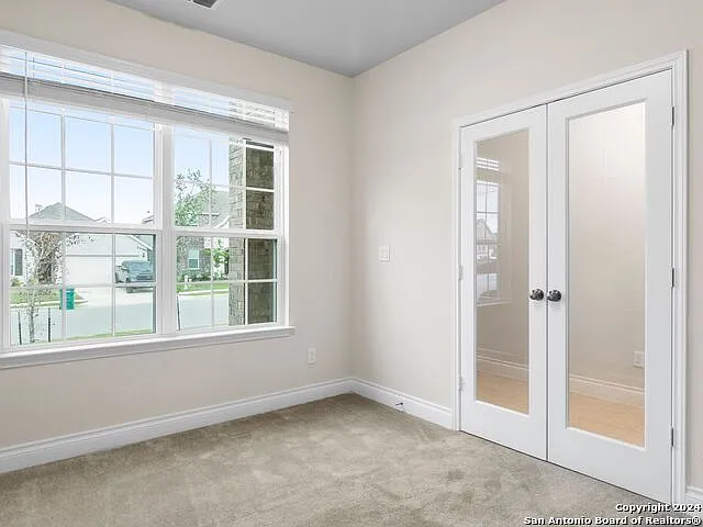 121 Inverness — Photo 4
