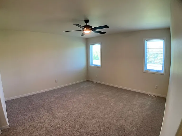 1360 Goldenwood Dr NW — Photo 40
