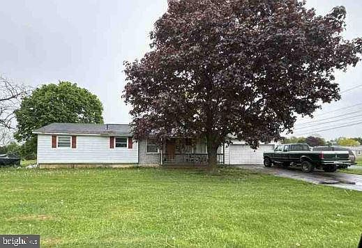 2nd image of 701 Fisher Dr