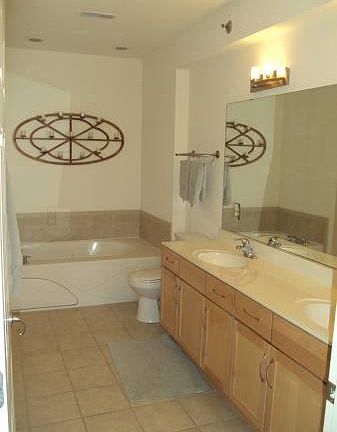 3rd image of 1220 E Locust St APT 407