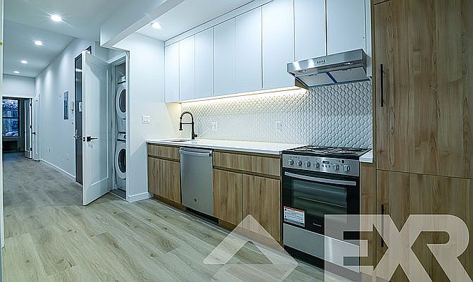 1st image of 145 Somers St APT 1R