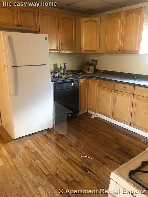 284 Beacon St #2