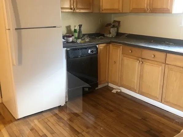284 Beacon St #2, Somerville, MA 02143