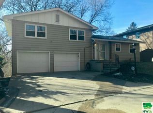 3915 Pierce St, Sioux City, IA 51104