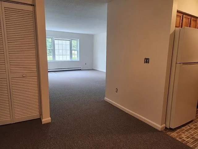 605 Springbrook Cir — Photo 7
