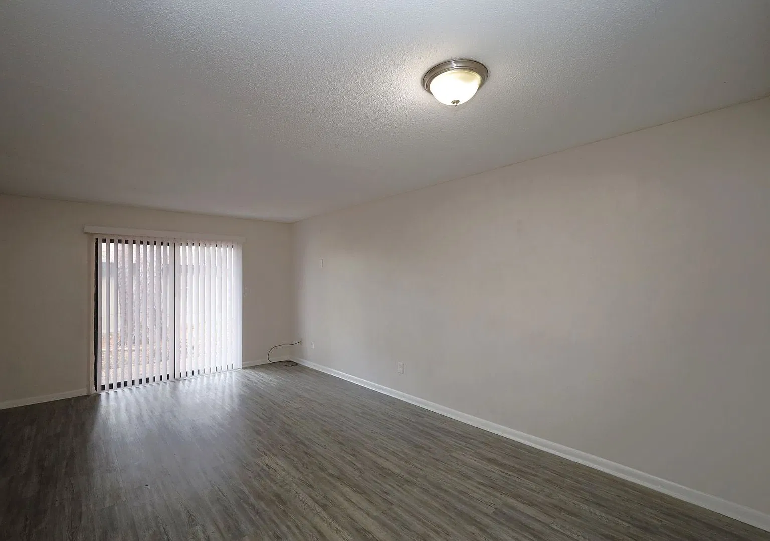 407 Pendleton Place — Photo 3
