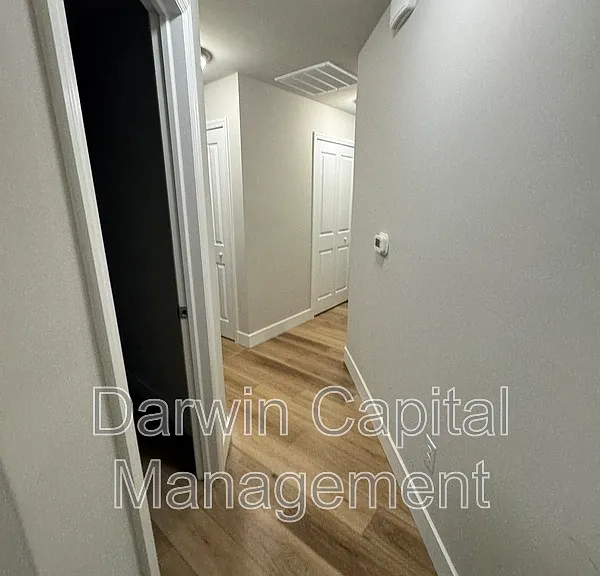 166 East Ave E — Photo 7