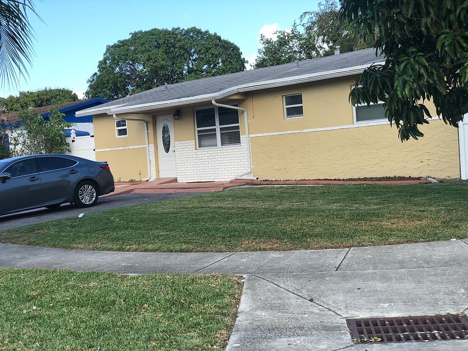 1st image of 5250 NE 8th Ave