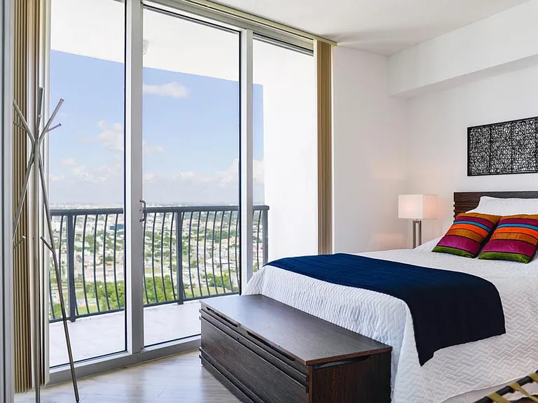 1750 N Bayshore Dr #4815 — Photo 11