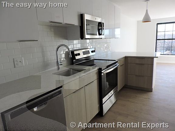 2nd image of 10 Soden St #510