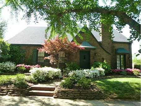 1st image of 421 Drennen St