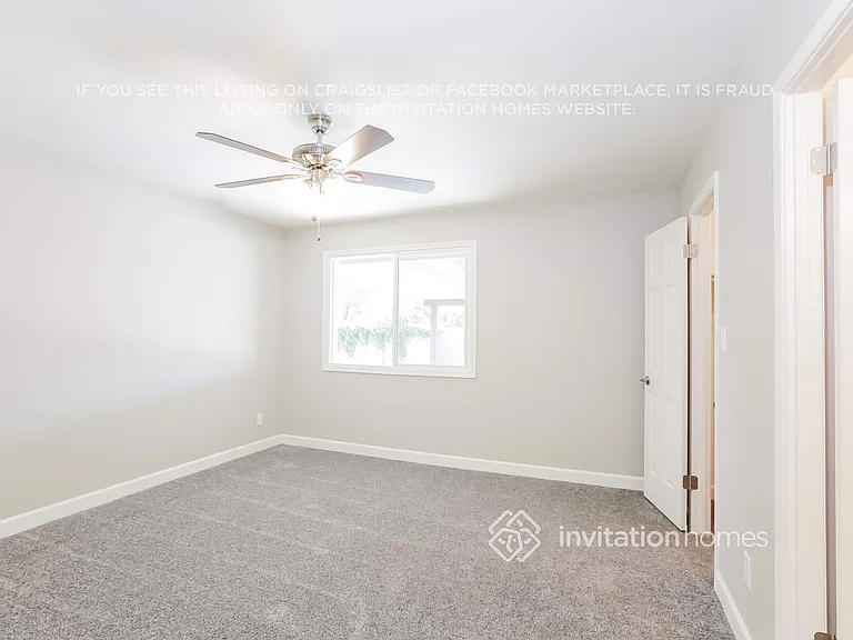 2047 E Cornell Dr — Photo 12