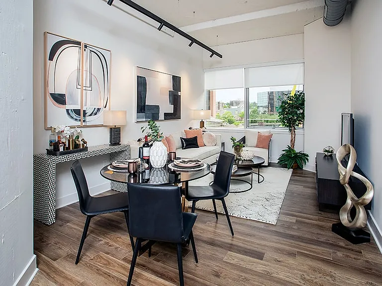 Model 319 Living Room