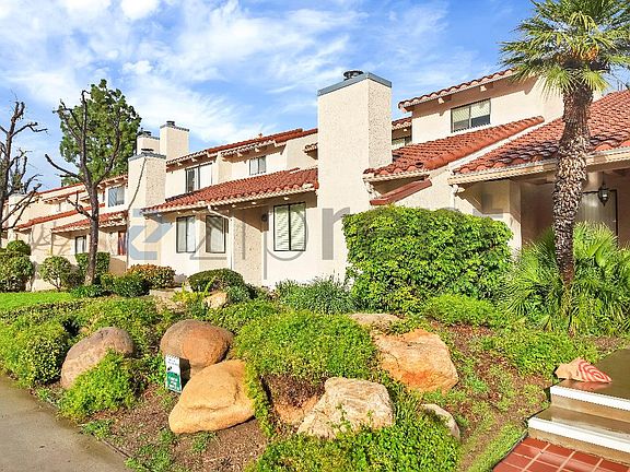 4th image of 10444 Canoga Ave Unit 40