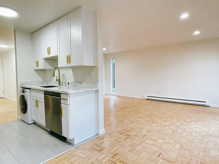 6534 4th Ave NE #103 — Photo 11