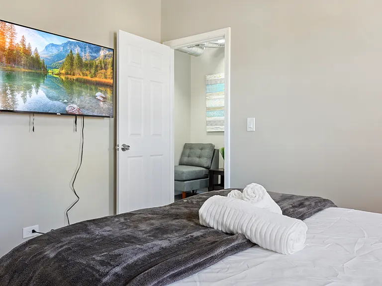 1111 Bonnie Brae Pl #3E — Photo 21