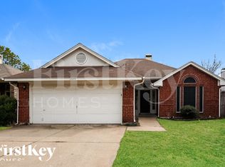 1371 Gainsborough Way, Fort Worth, TX 76134