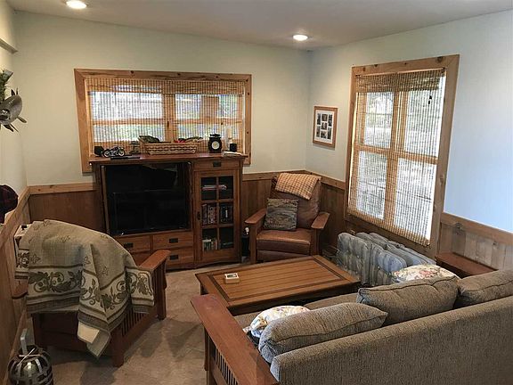 3rd image of 8743 Lakeside Dr