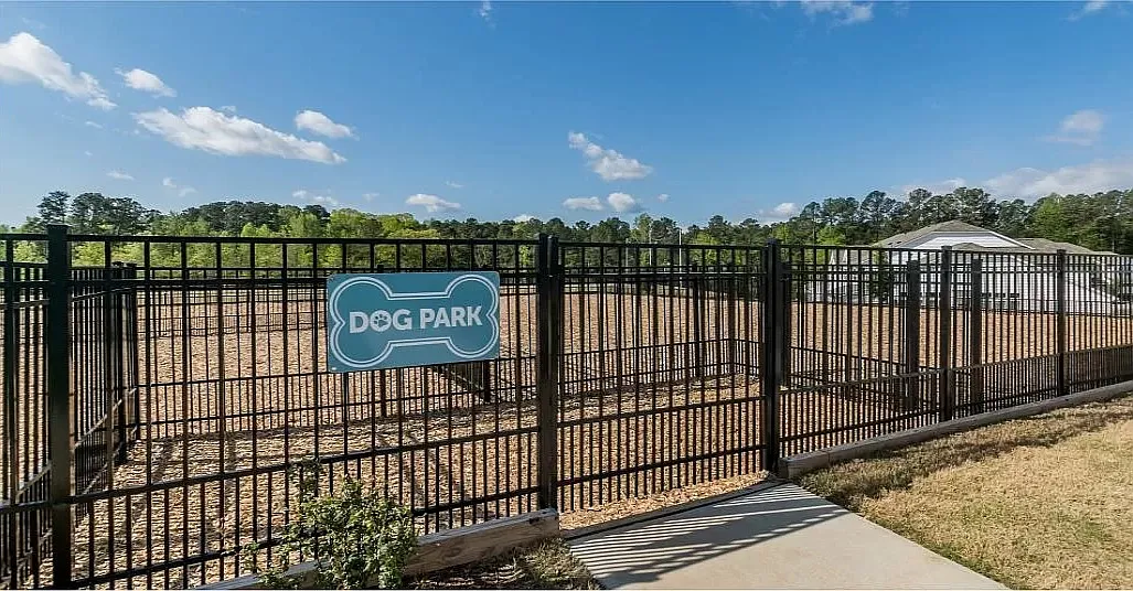 5 bed, 2638 sqft, $2,495 — Photo 4