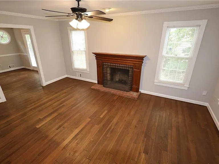 1359 Oakengate Dr — Photo 18
