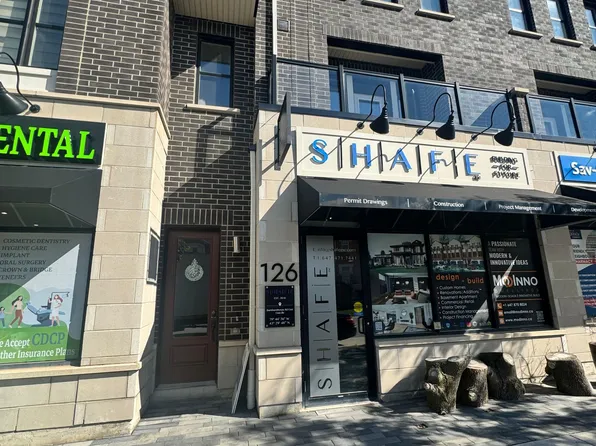 126 Burnhamthorpe Rd E, Oakville, ON L6H 0X9