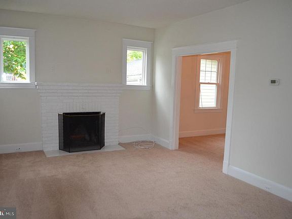5th image of 18 N Cherry Grove Ave