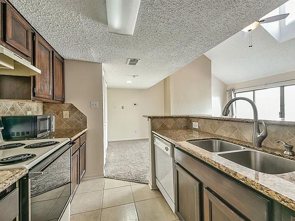 3rd image of 2300 Old Spanish Trl APT 2119