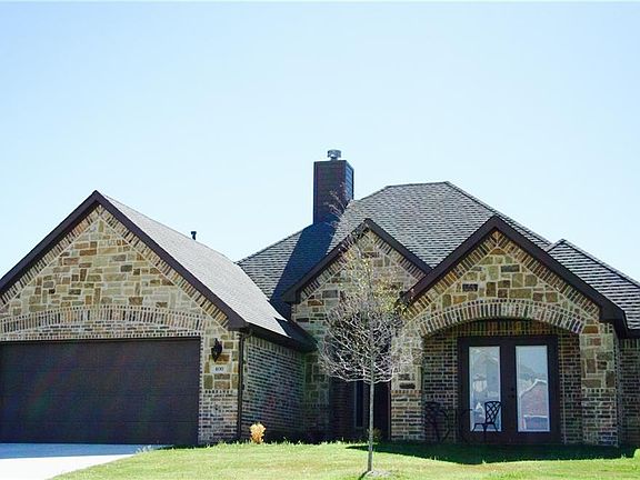 2nd image of 400 Lone Oak Ct