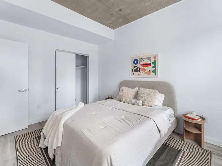 The Mercer — Photo 23