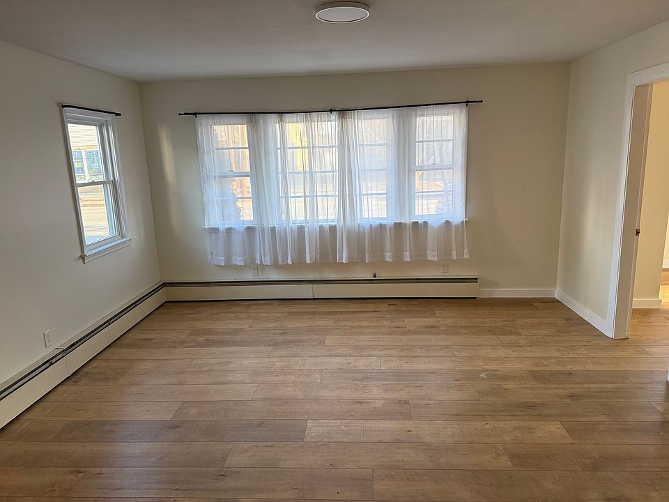 Spacious, sunny, south-facing living room.