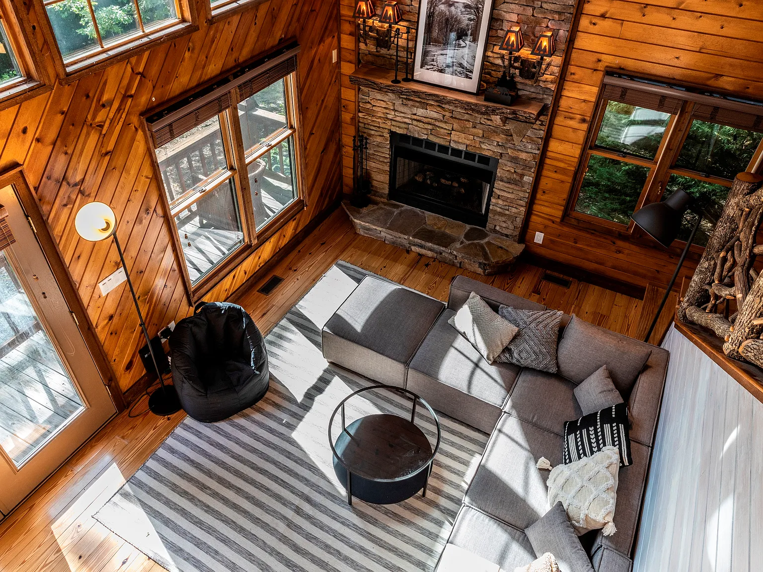 2 bed, 2.5 bath, 2000 sqft, $2,500 — Photo 3