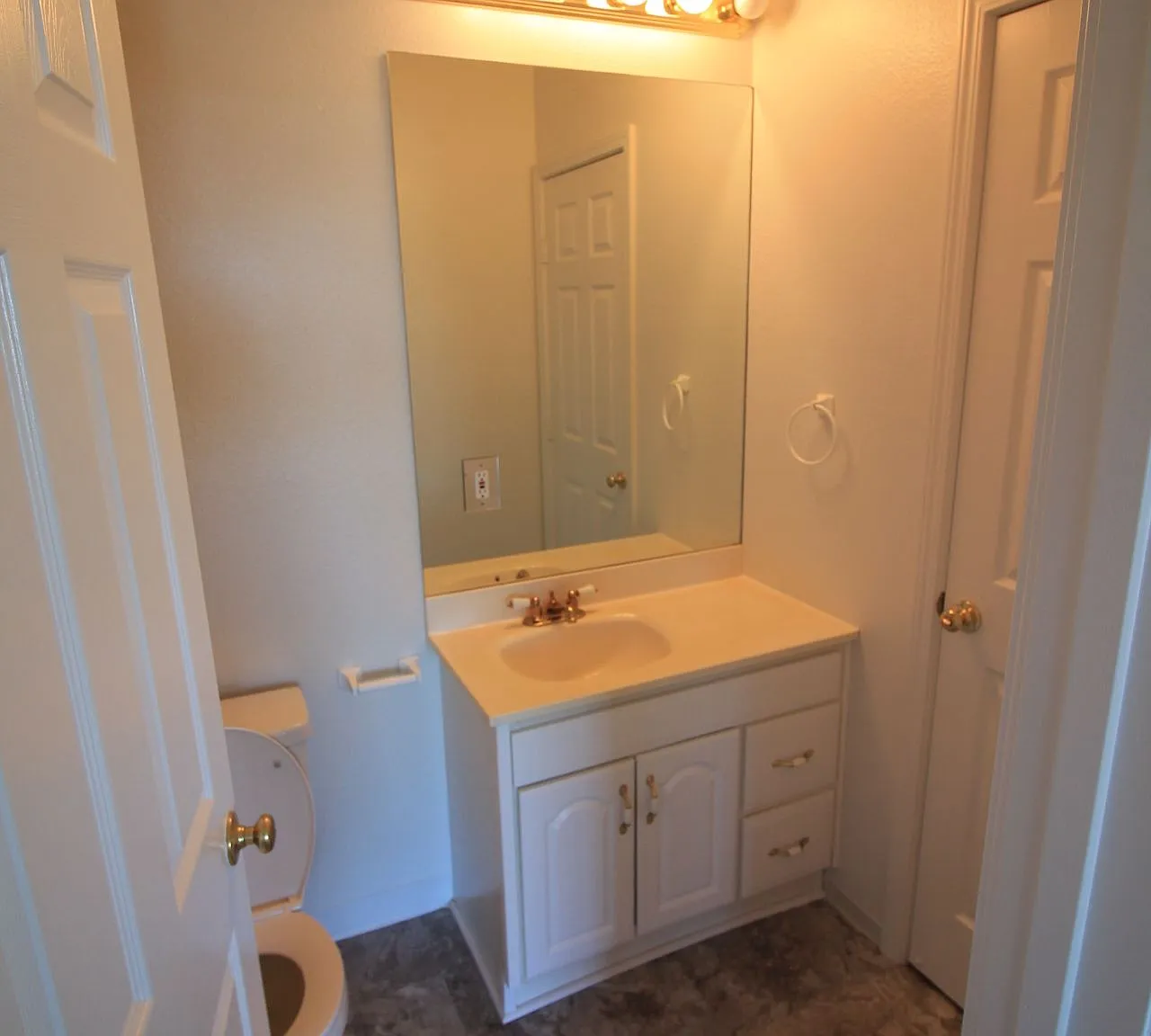 2 bed, 1274 sqft, $3,495 — Photo 3
